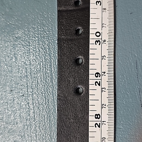 Levi's‎ black with silver buckle large belt. 31-32. - Picture 9 of 10